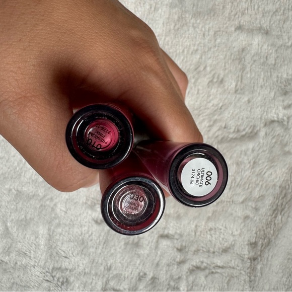 Revlon Colorstay Ultimate Liquid Lipstick - Picture 2 of 4